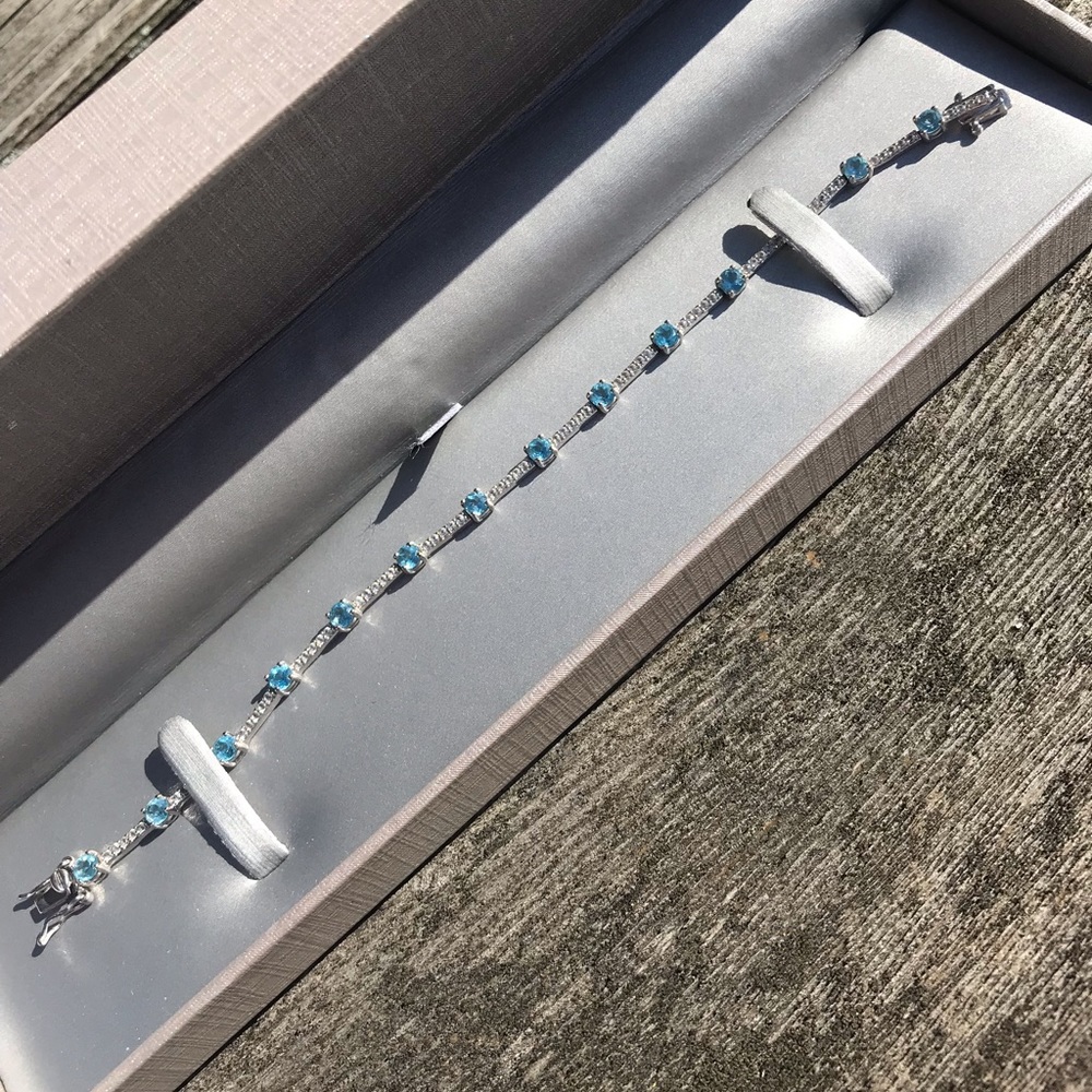 ***SOLD***Zales Blue Topaz Tennis Bracelet - Picture 3 of 6